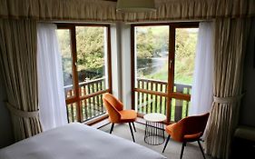 Riverbank Rooms