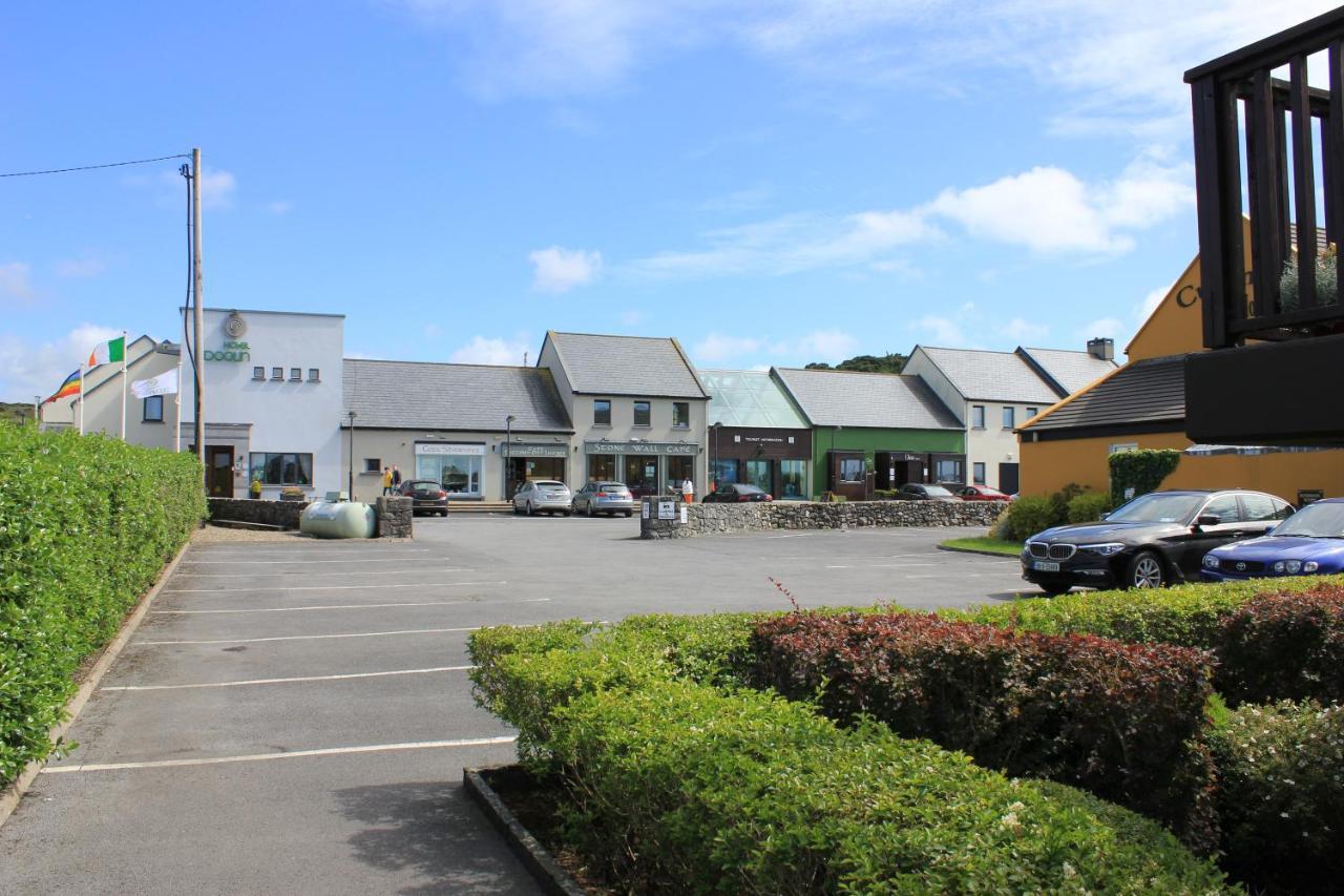 Riverbank Rooms Doolin Exterior foto