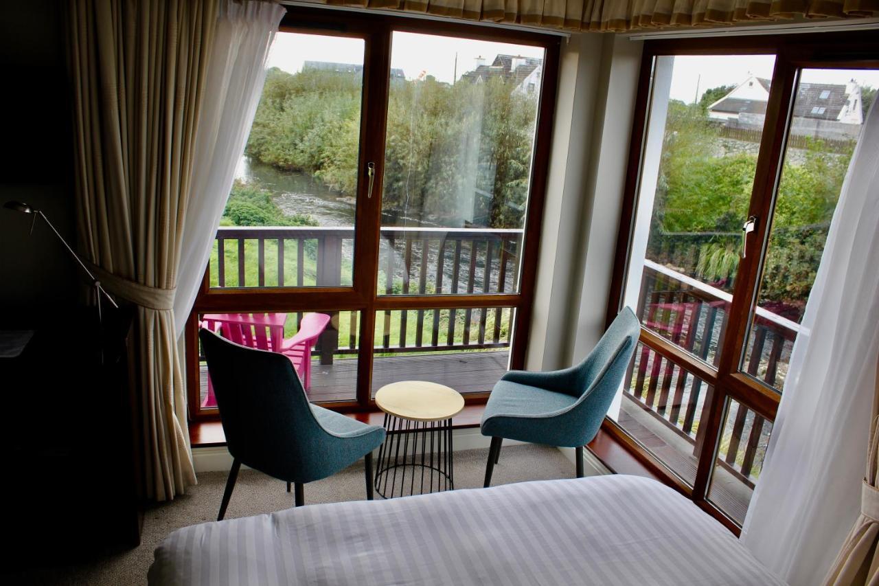 Riverbank Rooms Doolin Exterior foto
